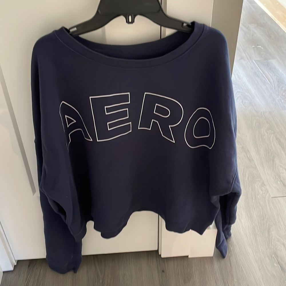 aero cropped hoodie/waist length size xl
